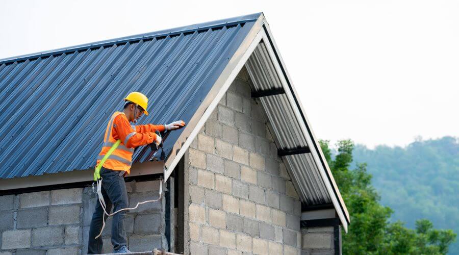 Professional Flat Roofing Installation in Stoutsville, OH